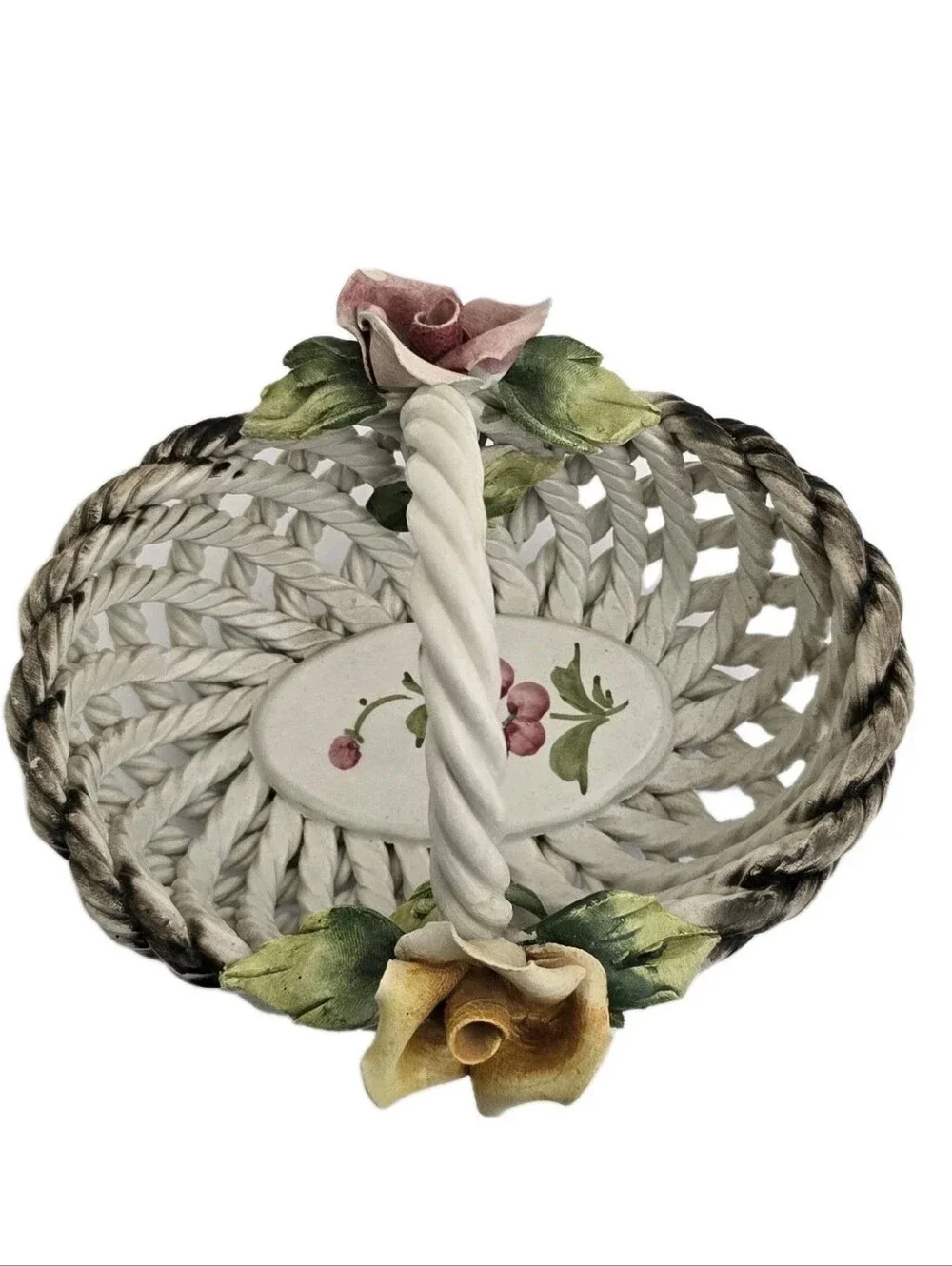 Capodimonte color white